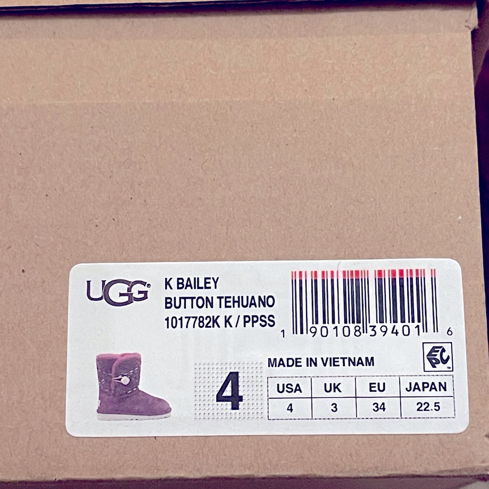 UGG Bailey Button - Picture 5 of 6